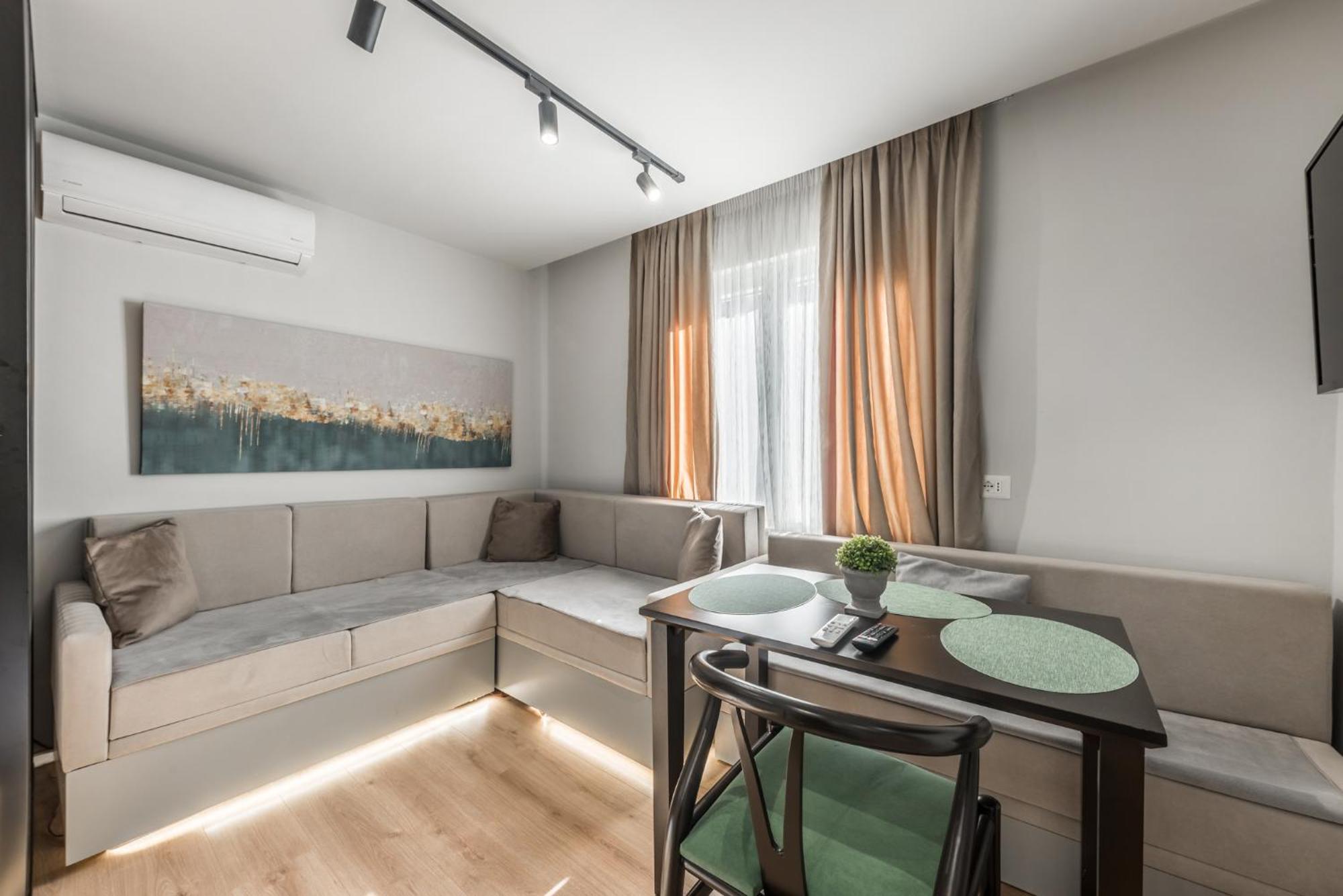 Pazari I Ri - Cozy Tirana
